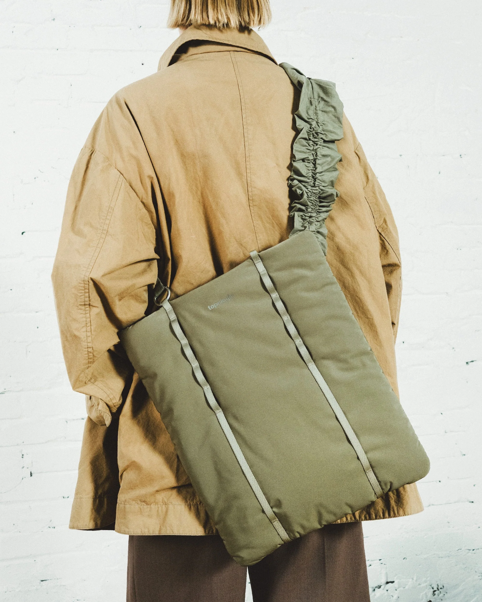 16" Cloud Shopper - Image 12