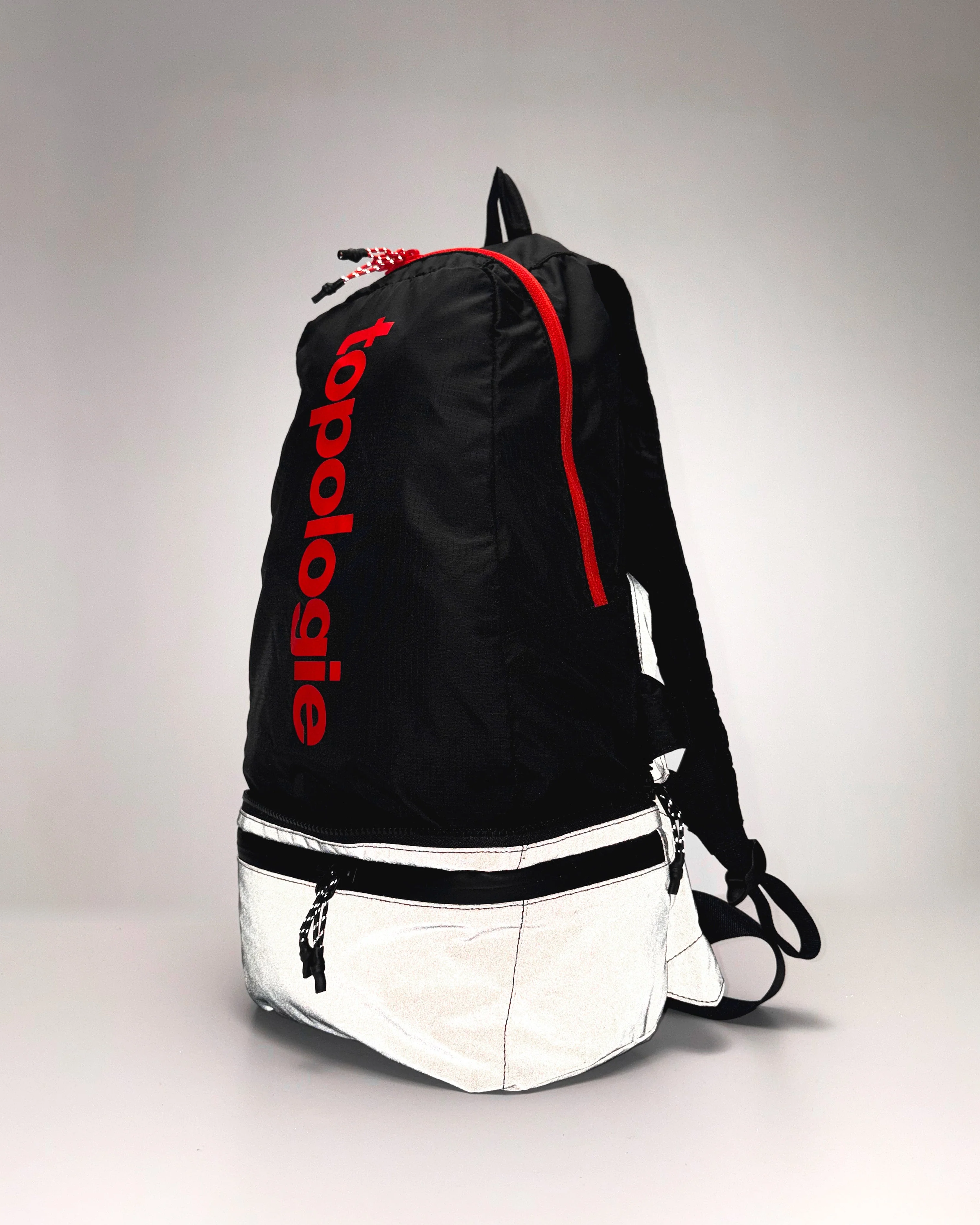 Convert Daypack - Image 7