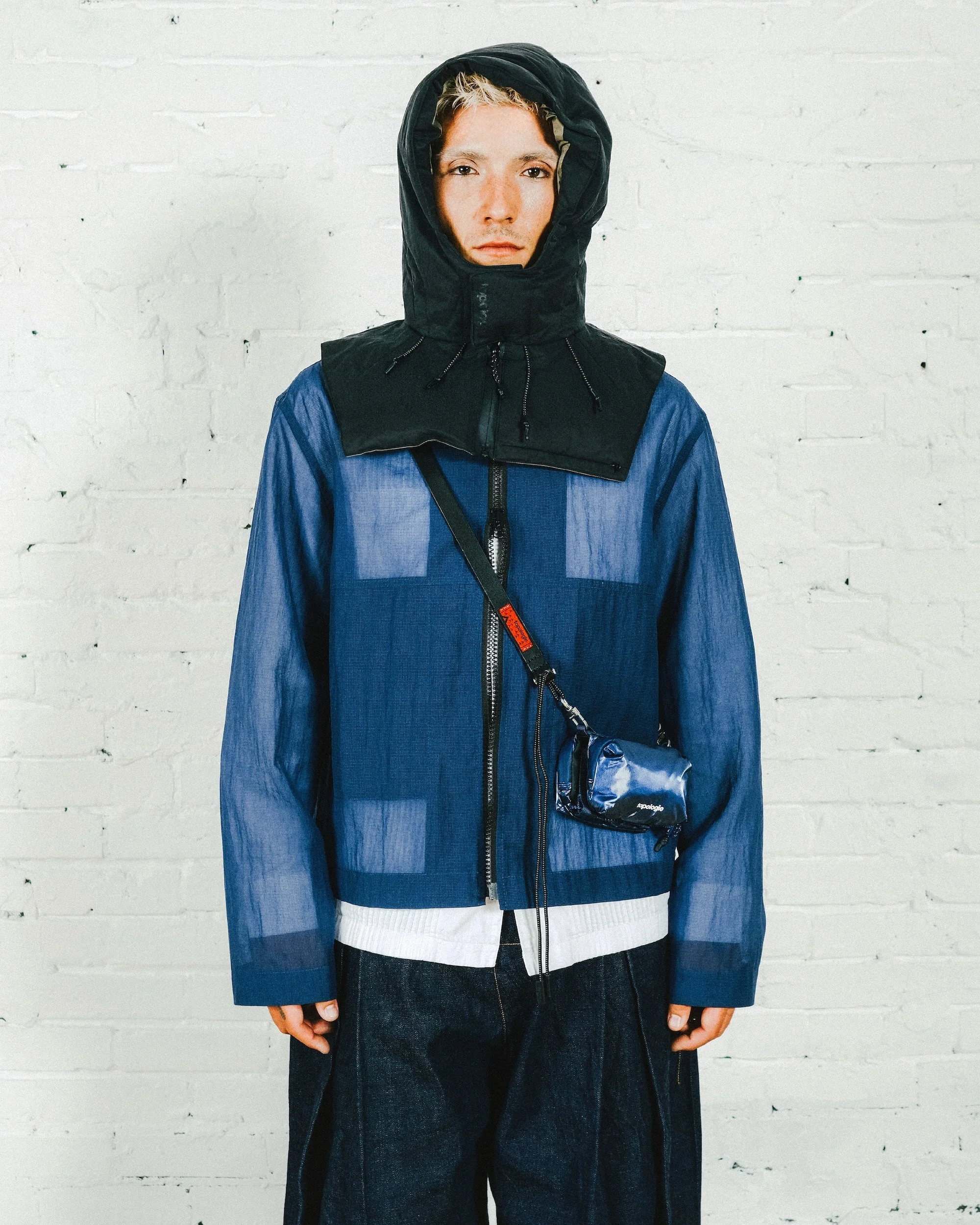 Insulated Hood / Black - Image 10