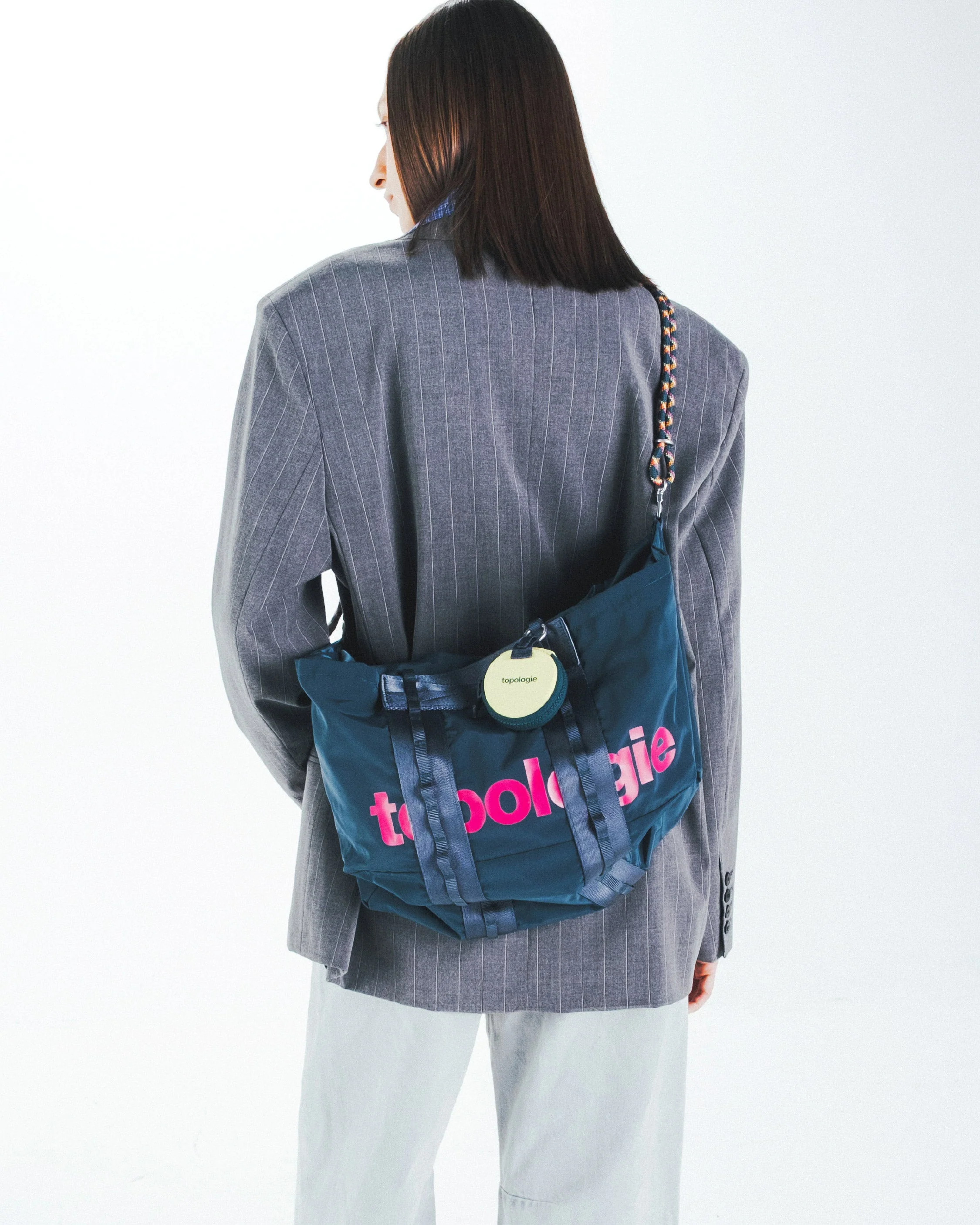 Summit Duffle Medium - Image 10