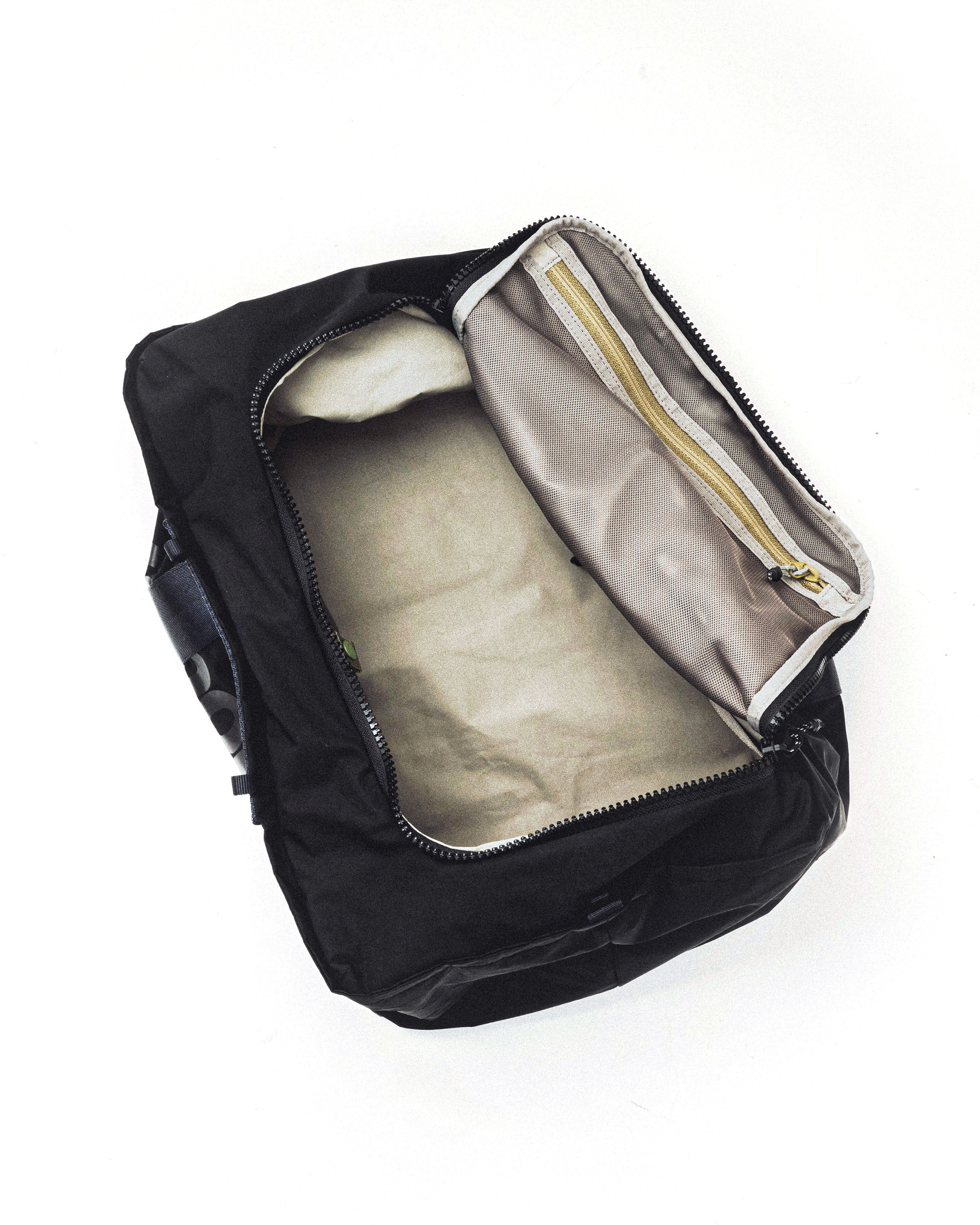 Summit Duffle Medium - Image 14