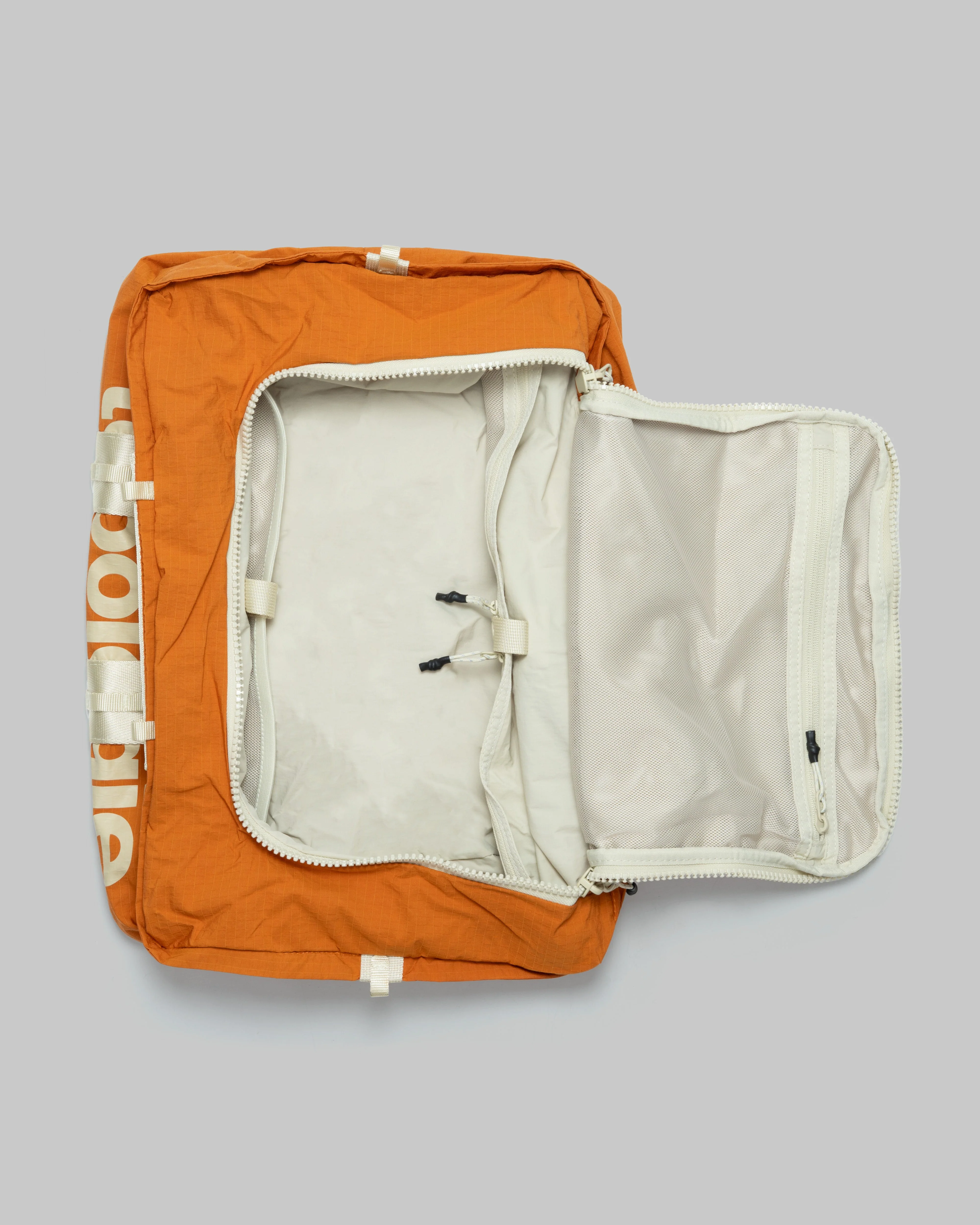 Summit Duffle Medium - Image 20