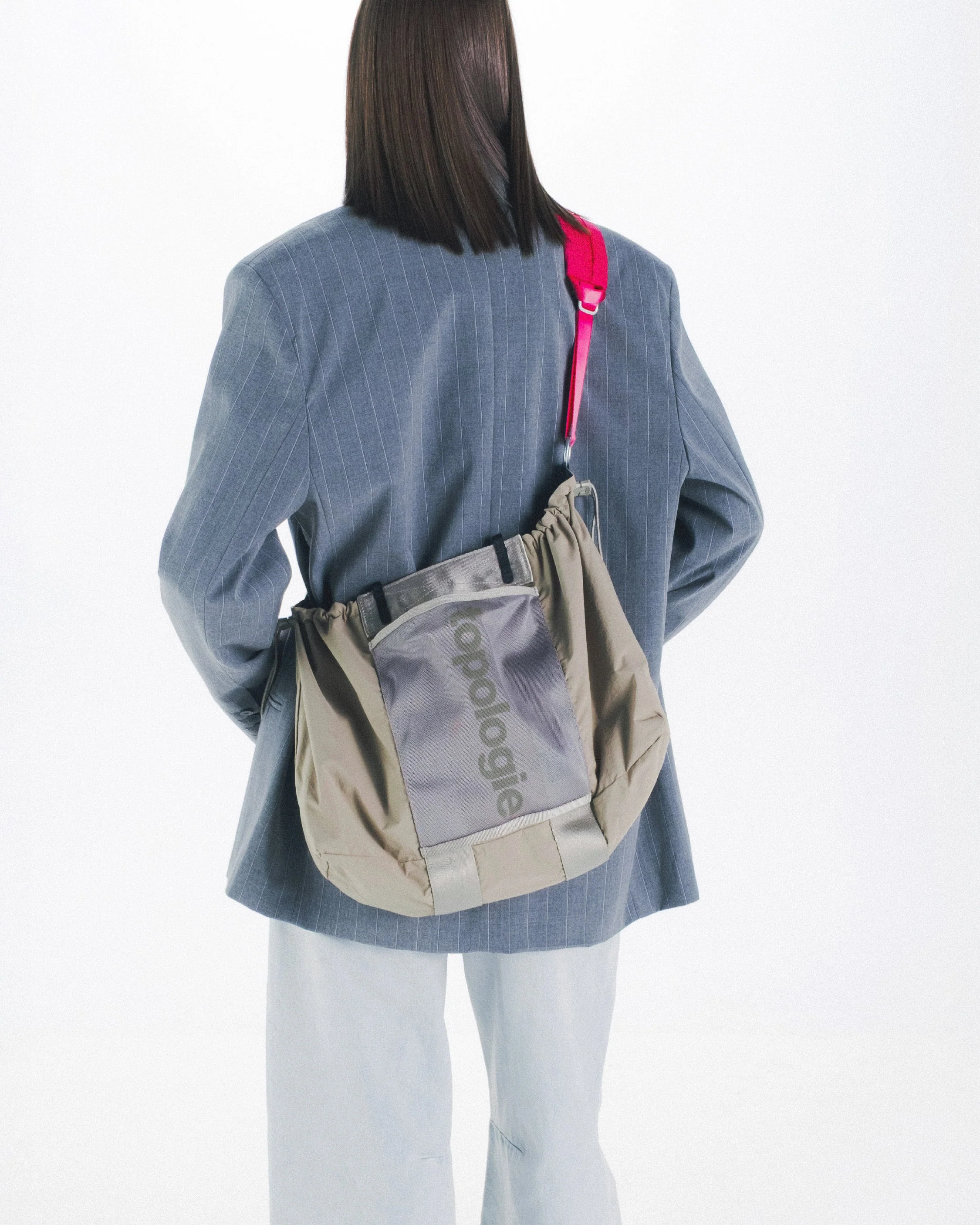 Summit Tote Small - Image 10