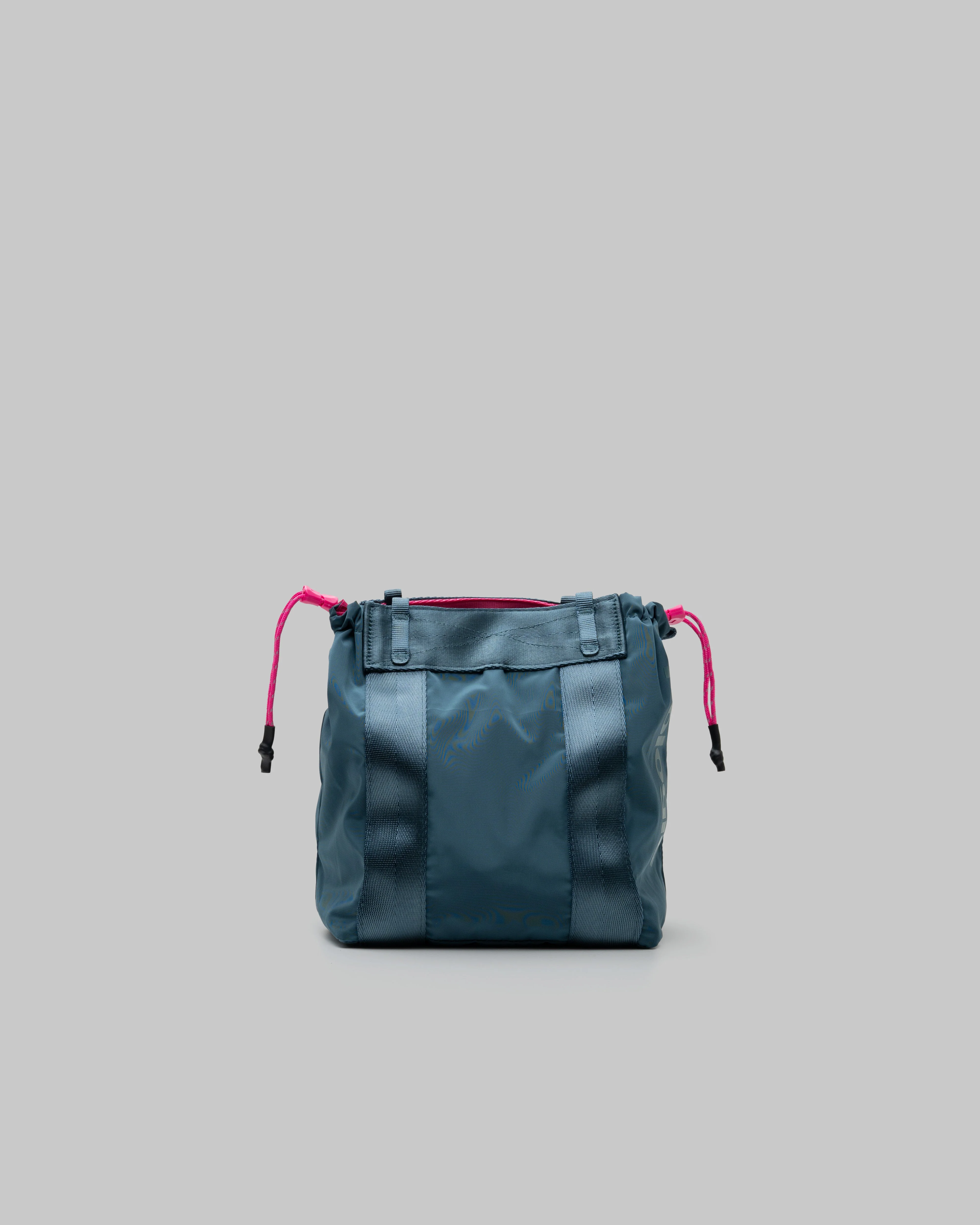 Summit Tote Small - Image 19