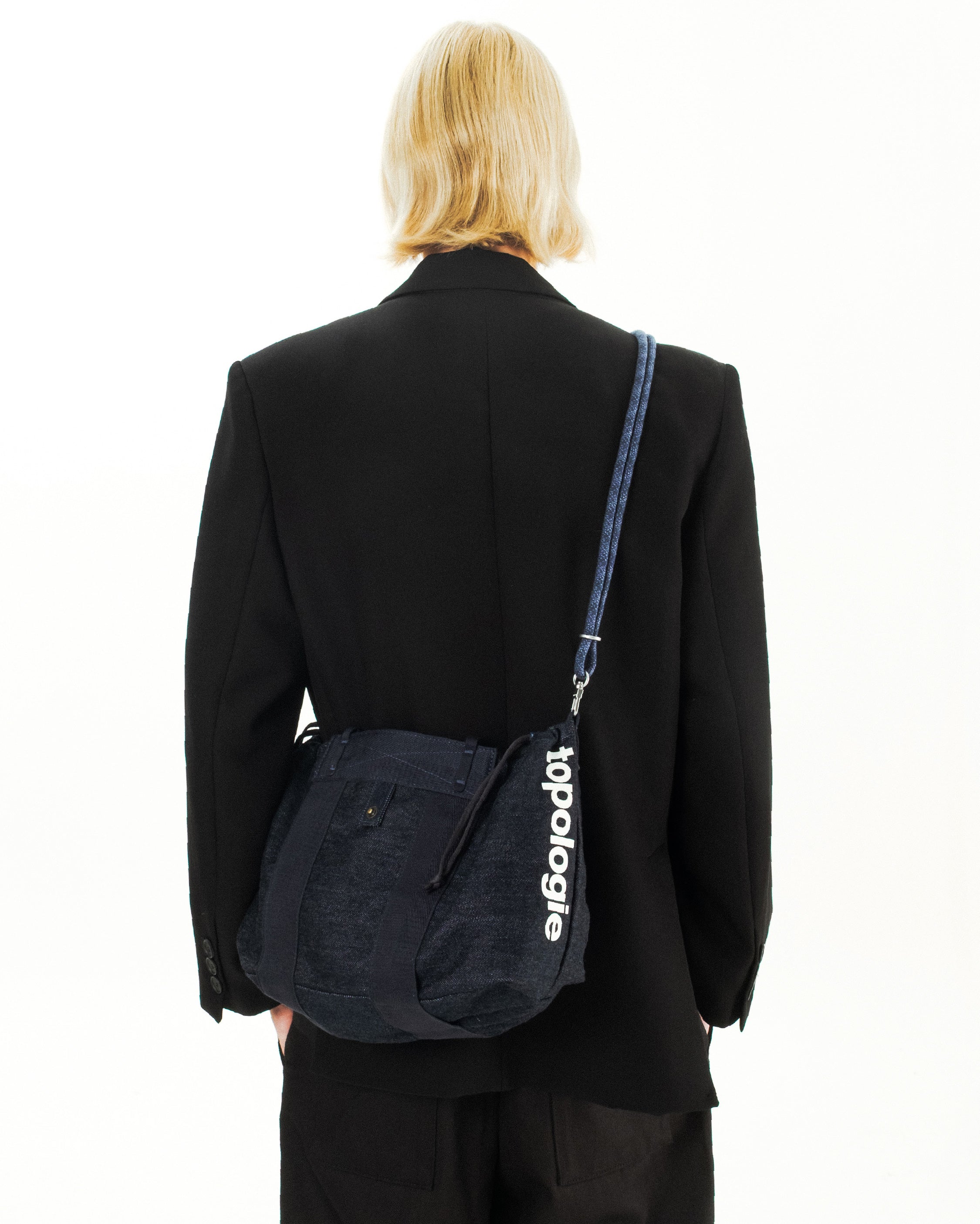 Summit Tote Small - Image 30